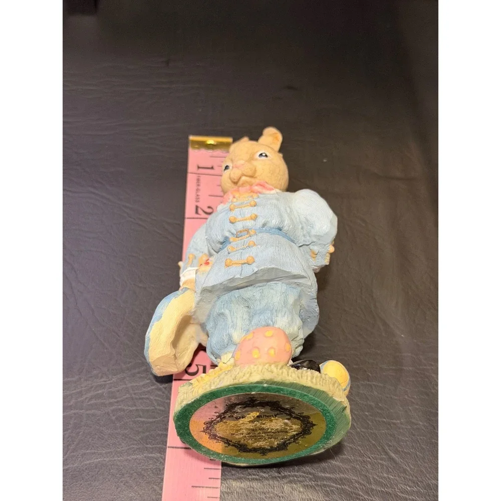 Bently Bunny 1994 Easter Bunny Rabbit Figurine Blue Coat Eggs‎ Flowers Gentleman